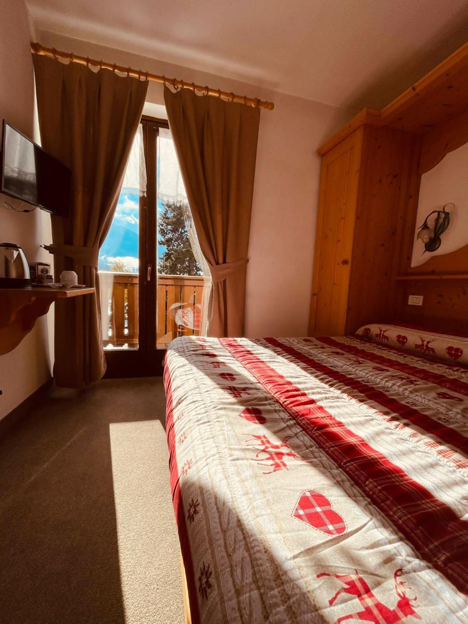 Bed and Breakfast Garni Bonsai Пинцоло Экстерьер фото